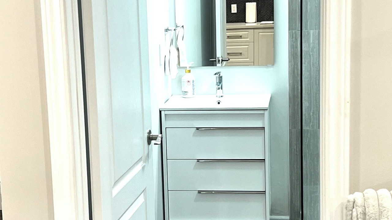 Photo of Bathroom in Halton Regional Municipality