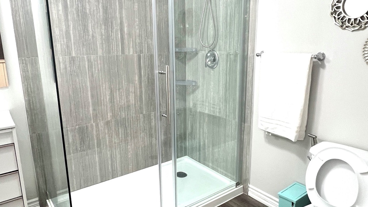 Photo of Bathroom in Halton Regional Municipality
