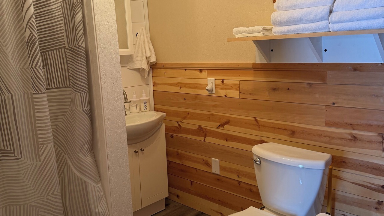 Photo of Bathroom in Richwood