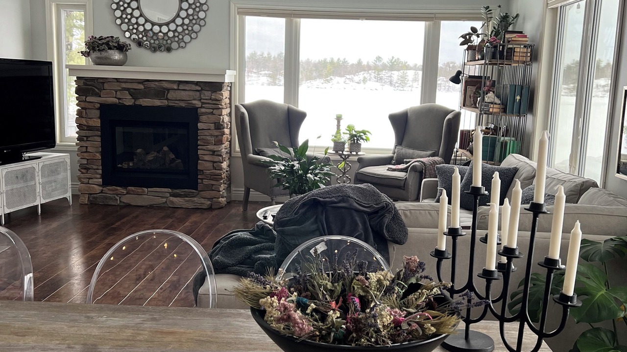 Photo of Livingroom in Havelock-Belmont-Methuen
