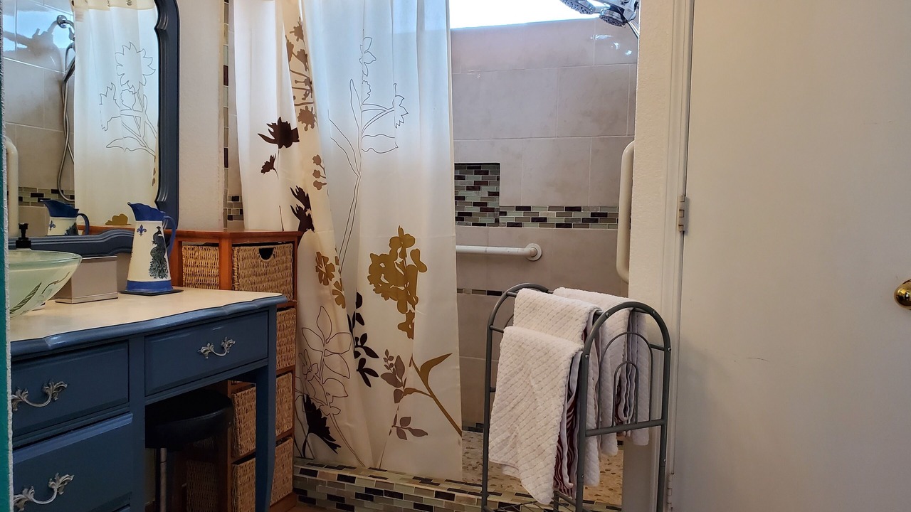 Photo of Bathroom in Westgate Heights