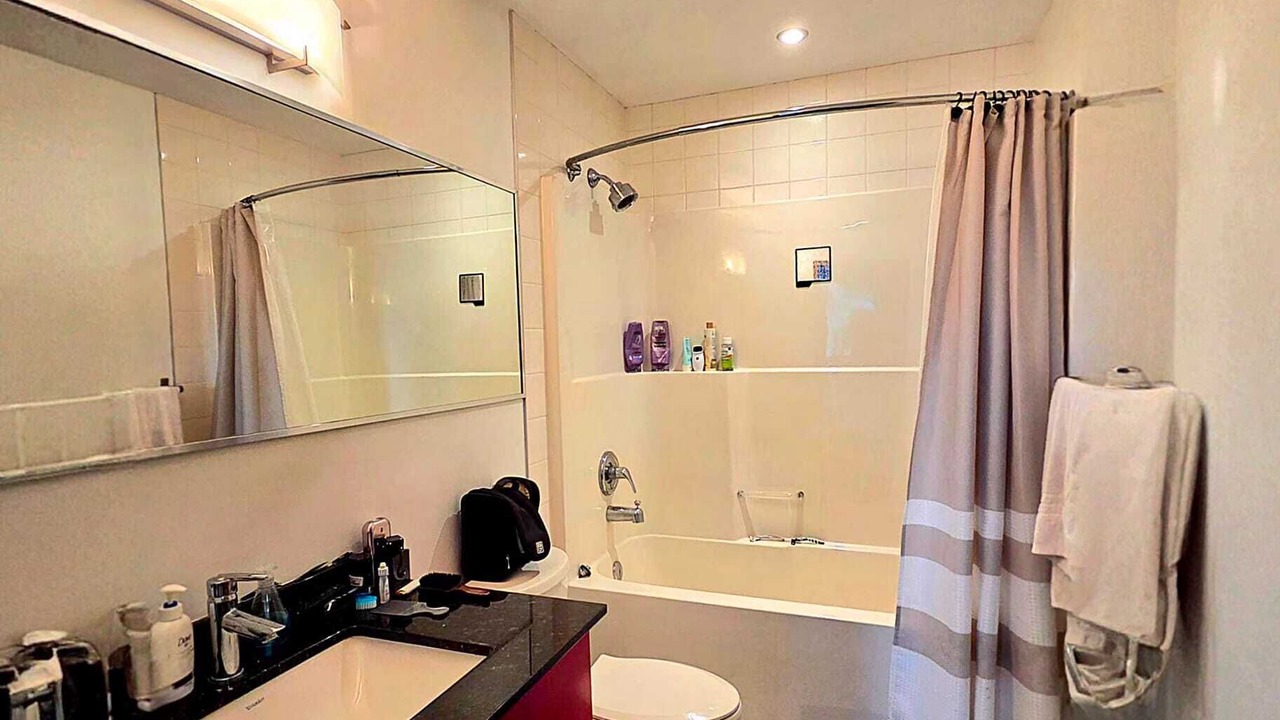 Photo of Bathroom in Victoria Park