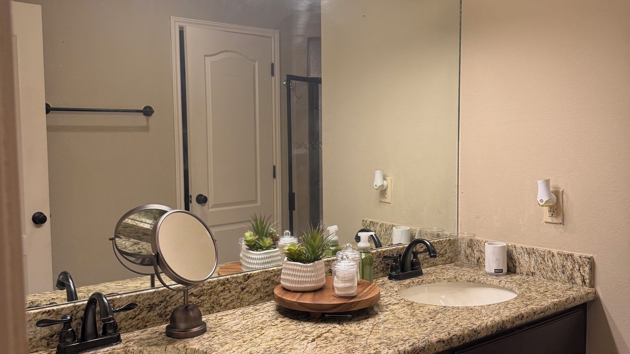 Photo of Bathroom in Bonanza