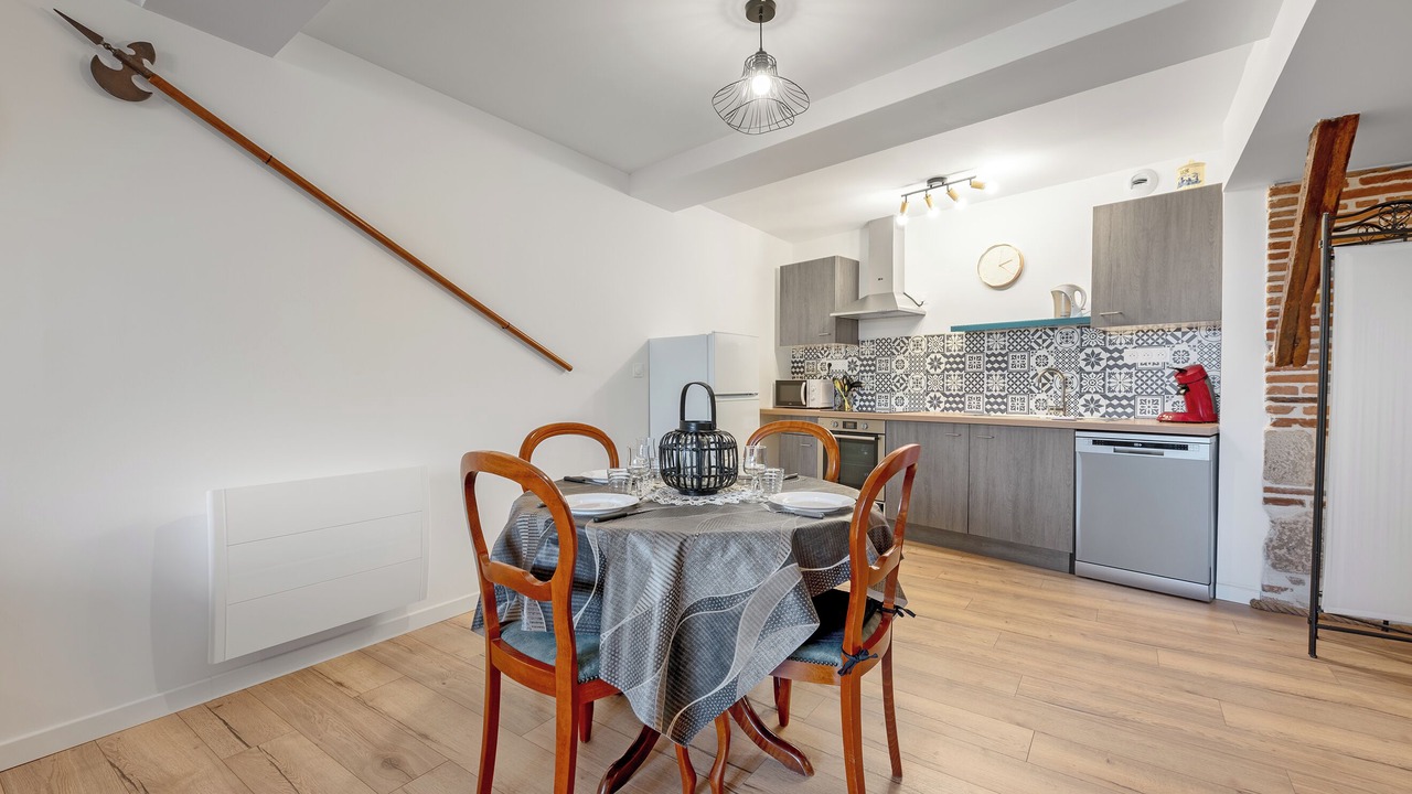 Photo of Kitchen in Castelnau-de-Montmiral
