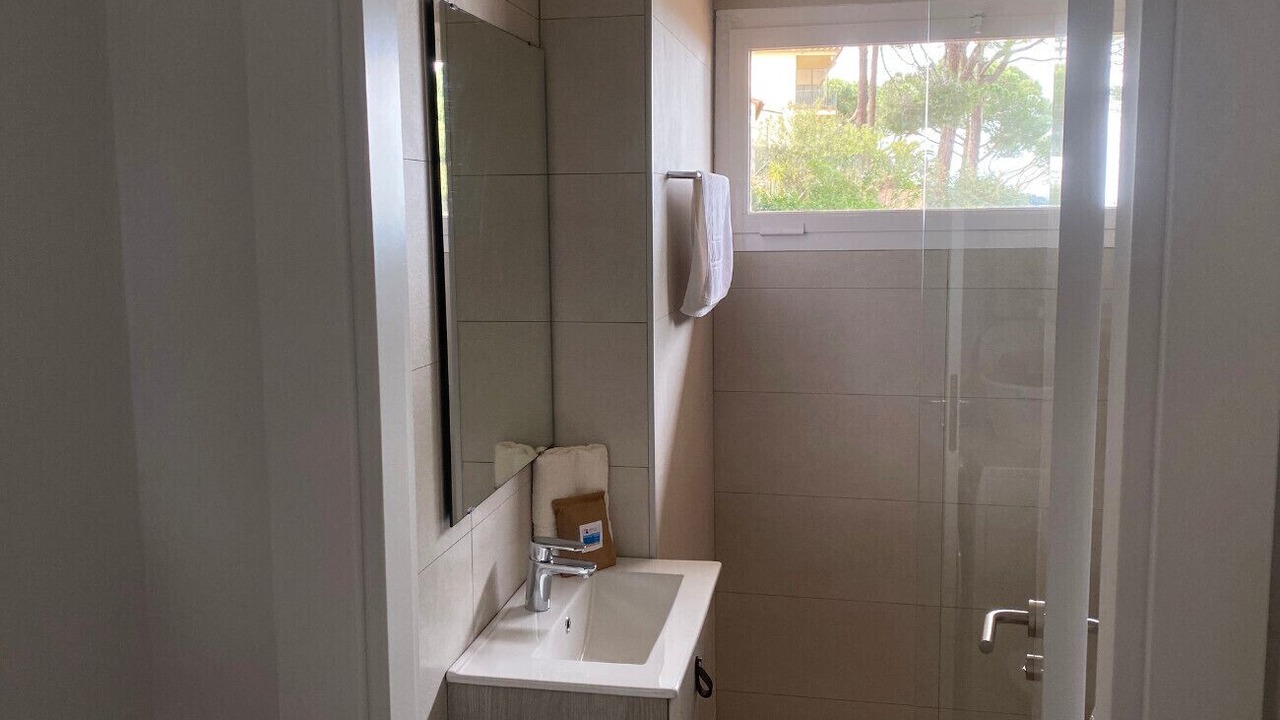 Photo of Bathroom in Pals