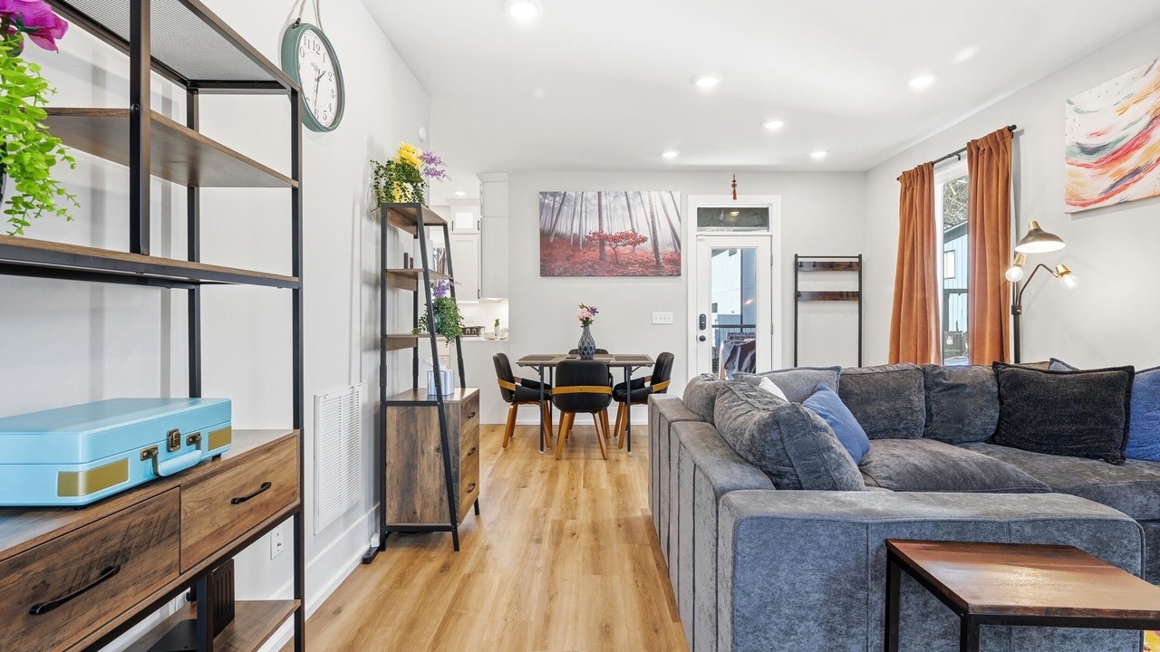 Photo of Livingroom in Hayes