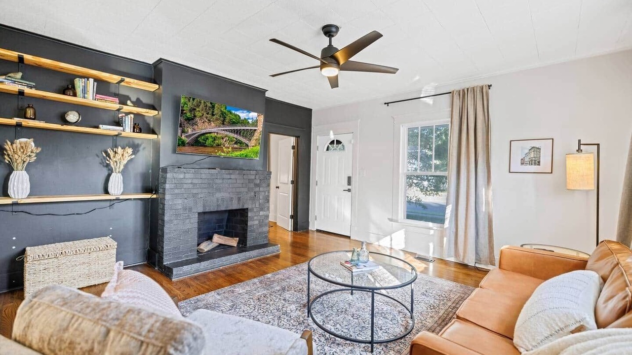 Photo of Livingroom in Paducah