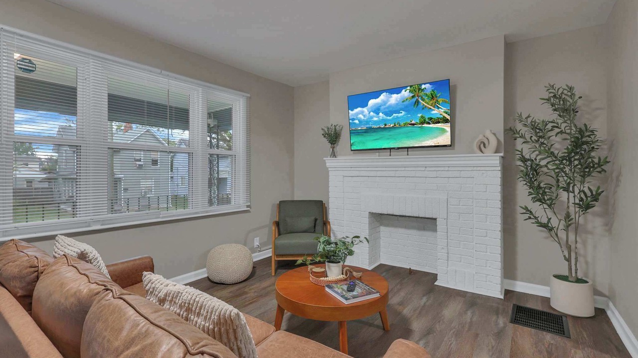 Photo of Livingroom in Merion Village