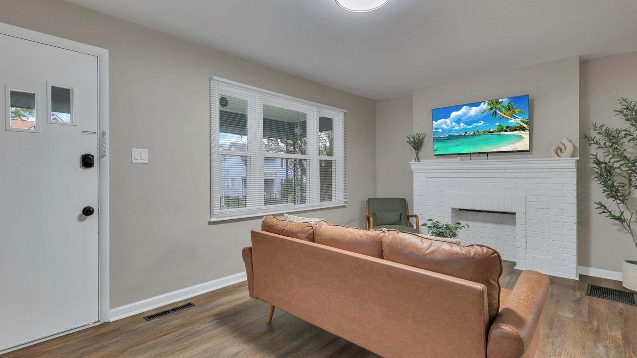 Photo of Livingroom in Merion Village
