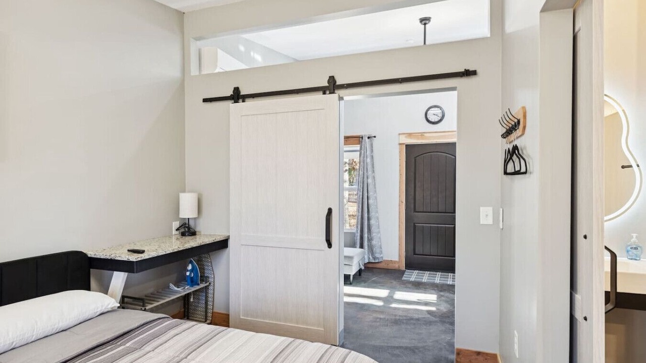 Photo of Bedroom in Lewis County