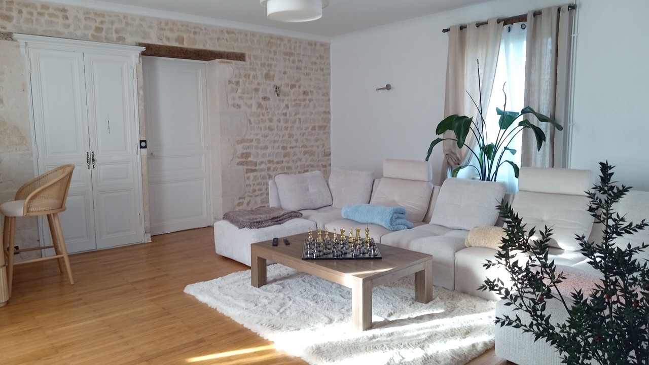 Photo of Livingroom in Doix-les-Fontaines