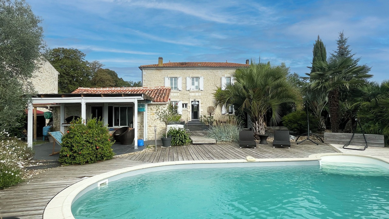 Photo of Outdoor in Doix-les-Fontaines