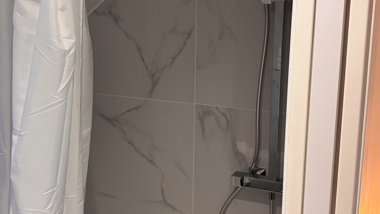 Photo of Bathroom in Quartier Saint-Clement - Jardin des Plantes