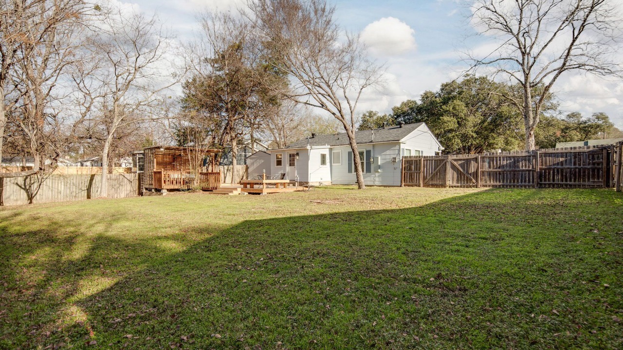 Photo of Outdoor in Bryan