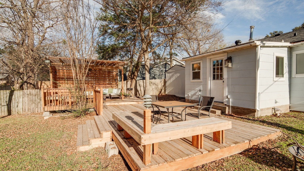 Photo of Outdoor in Bryan