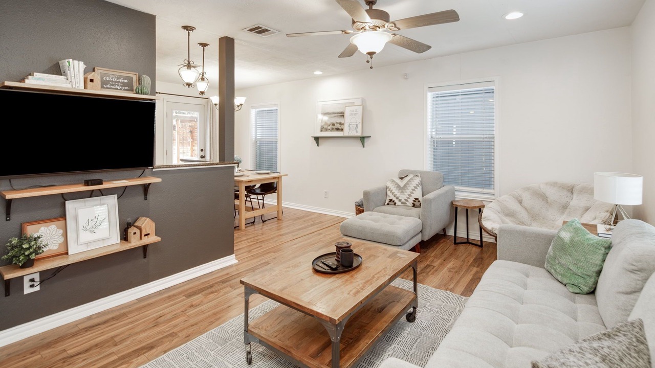 Photo of Livingroom in Bryan