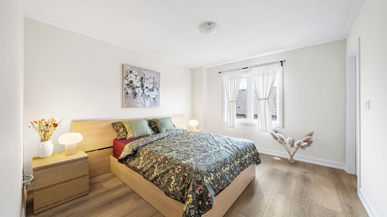 Photo of Bedroom in Oakville