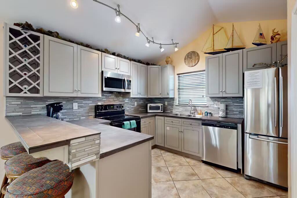 Photo of Kitchen in Leeward Sands