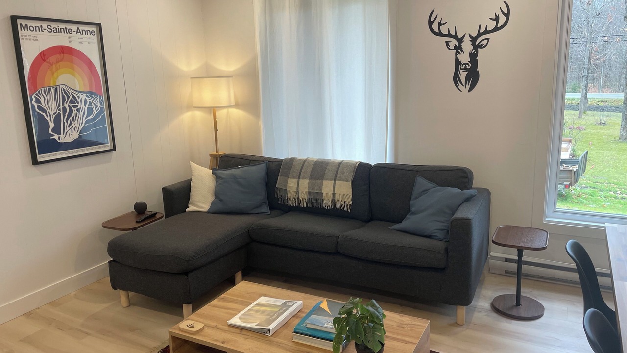 Photo of Livingroom in Saint-Pierre-de-l'lle-d'Orleans