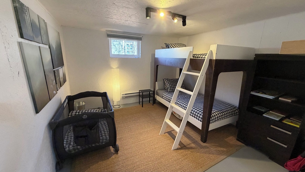 Photo of Bedroom in Saint-Pierre-de-l'lle-d'Orleans