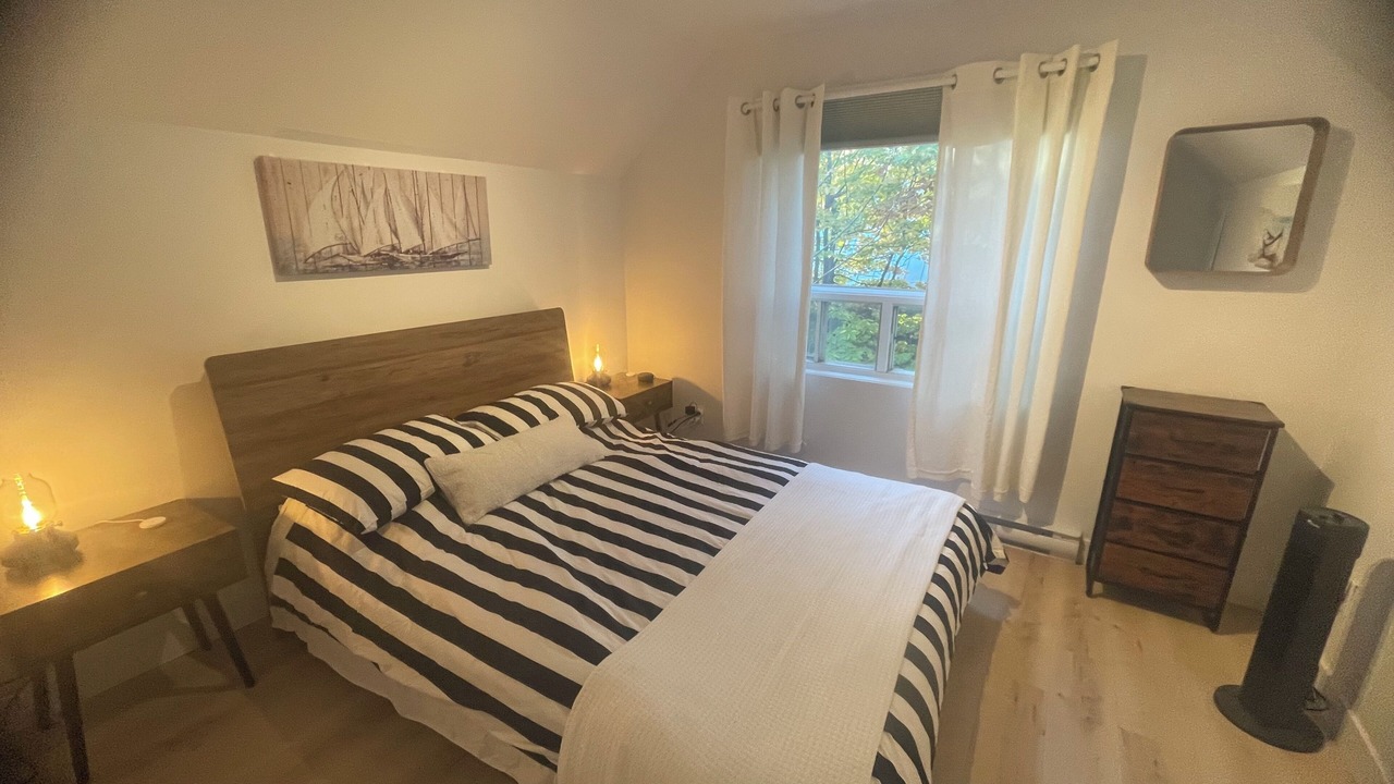 Photo of Bedroom in Saint-Pierre-de-l'lle-d'Orleans