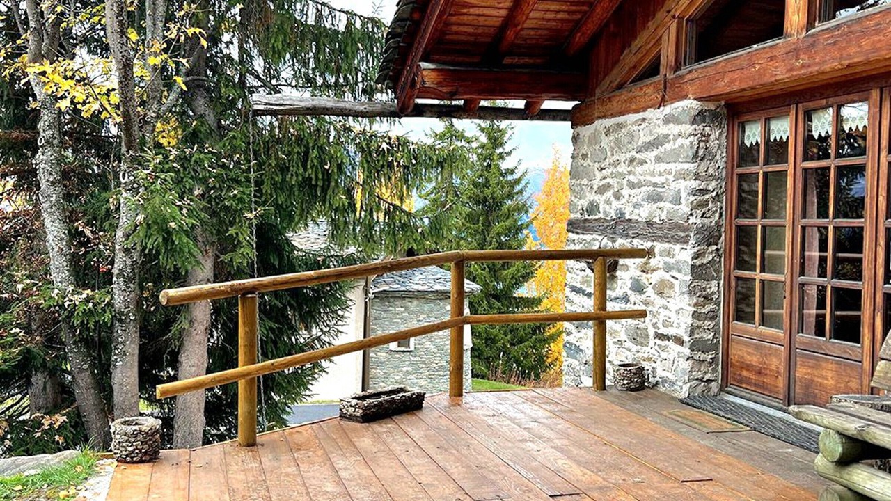 Photo of Patio Balcony in Arc-1800