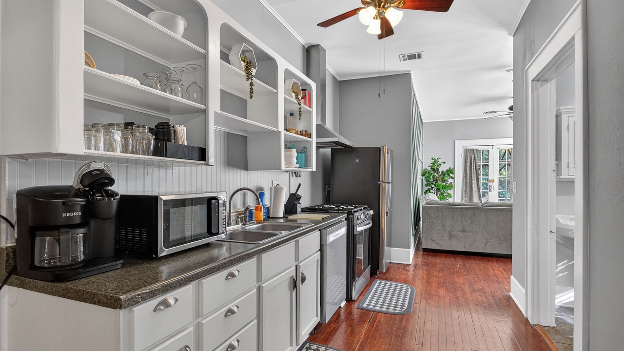Photo of Kitchen in Highland Historic District