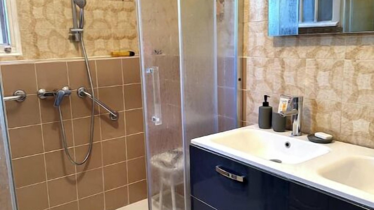 Photo of Bathroom in Le Cannet-des-Maures