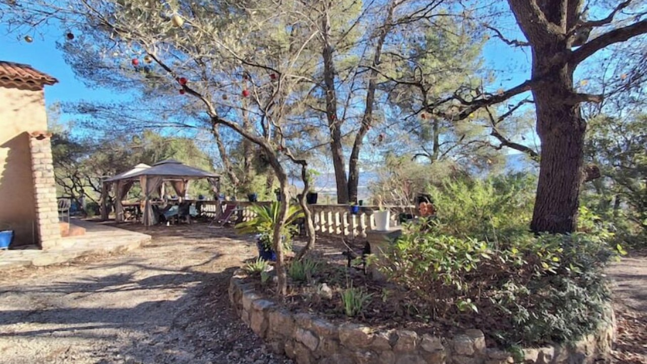Photo of Patio Balcony in Le Cannet-des-Maures