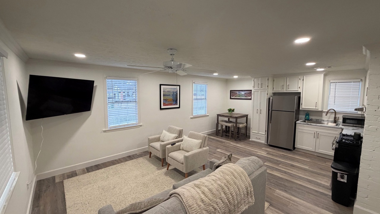 Photo of Livingroom in Louisville