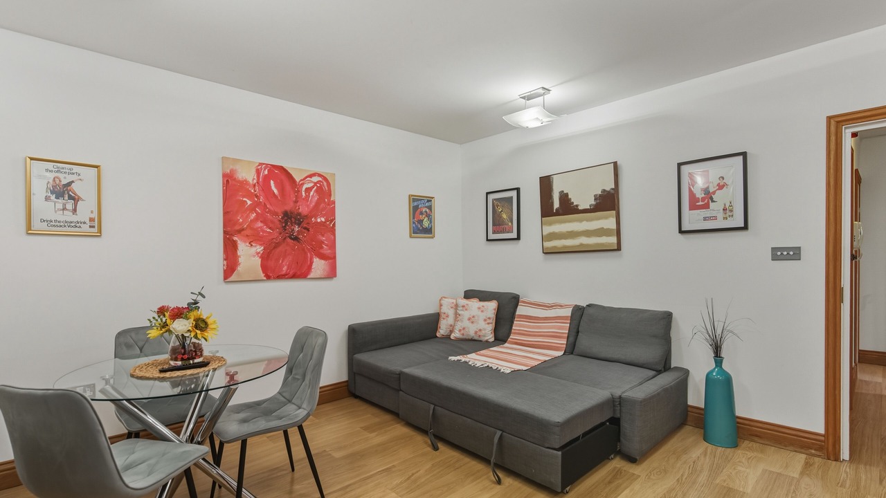 Photo of Livingroom in Queenhithe