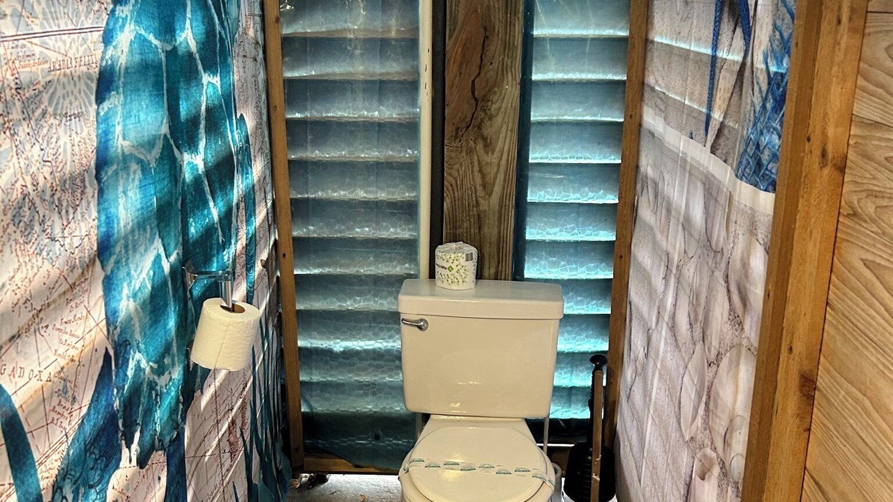 Photo of Bathroom in Jamaica Beach