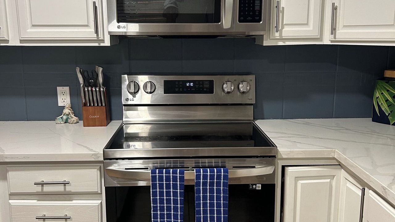 Photo of Kitchen in Jamaica Beach