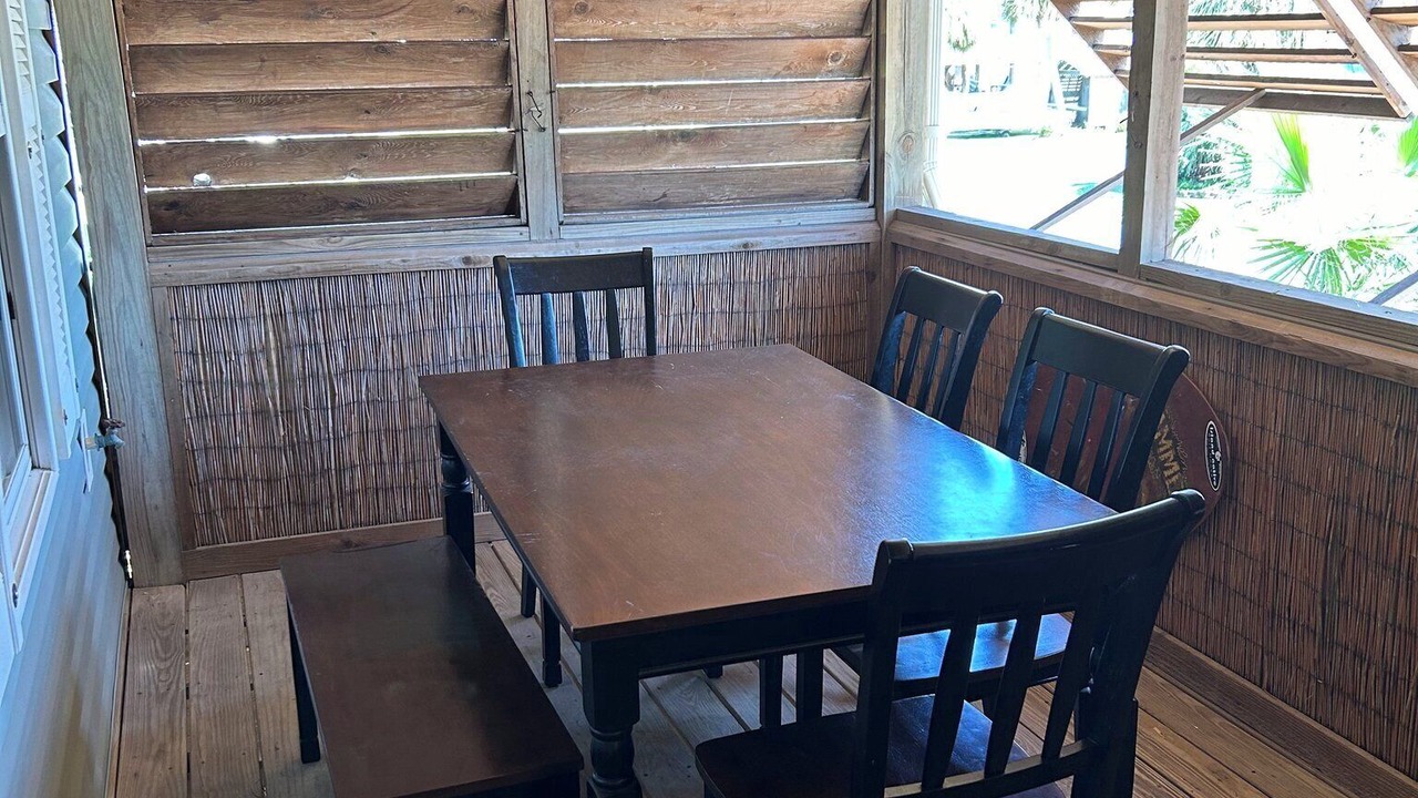Photo of Others in Jamaica Beach