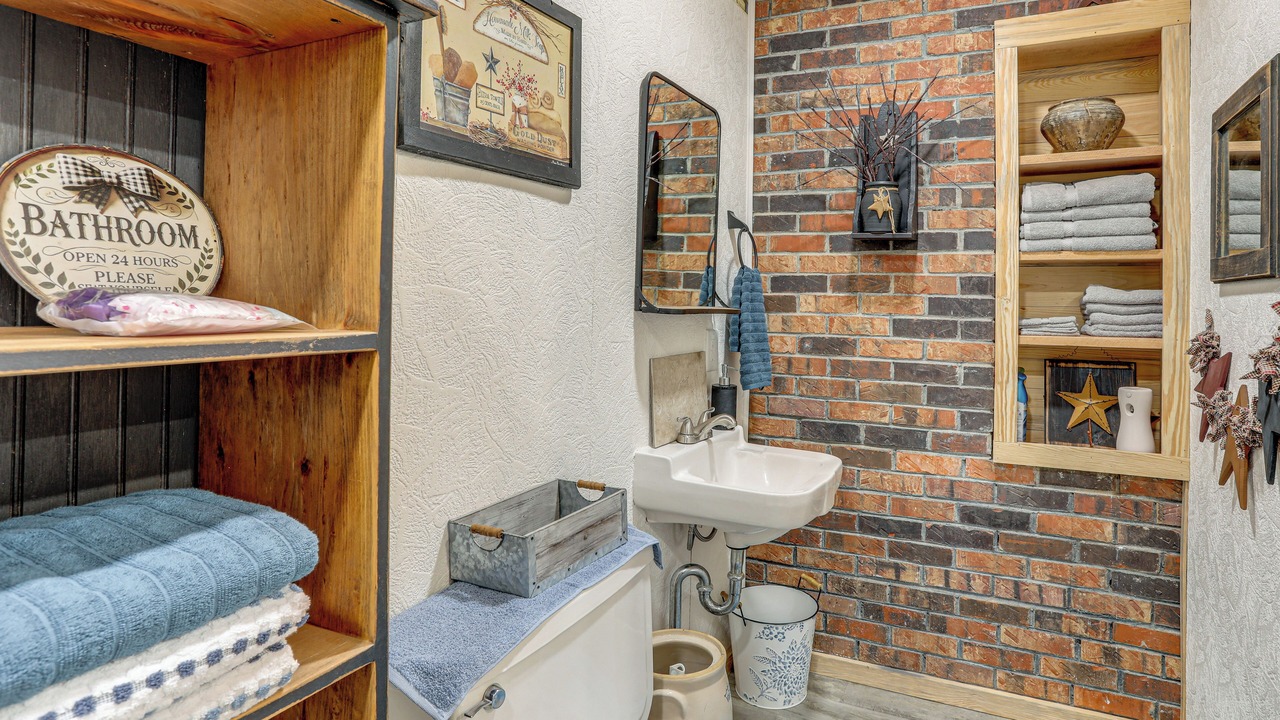Photo of Bathroom in Van Buren