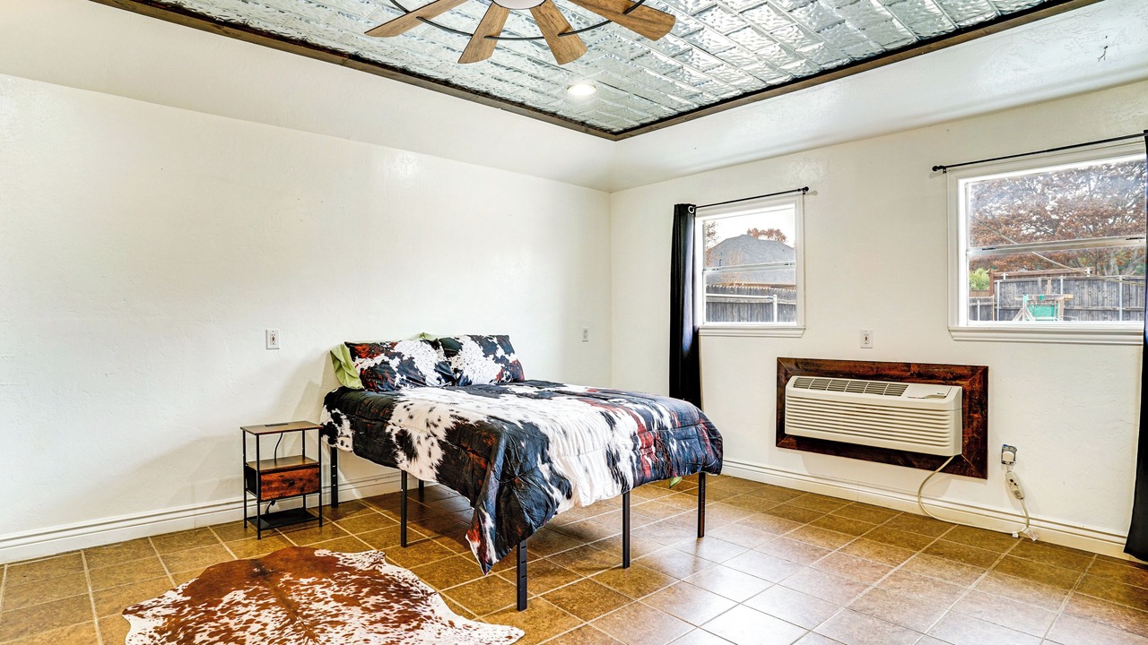 Photo of Bedroom in Burleson