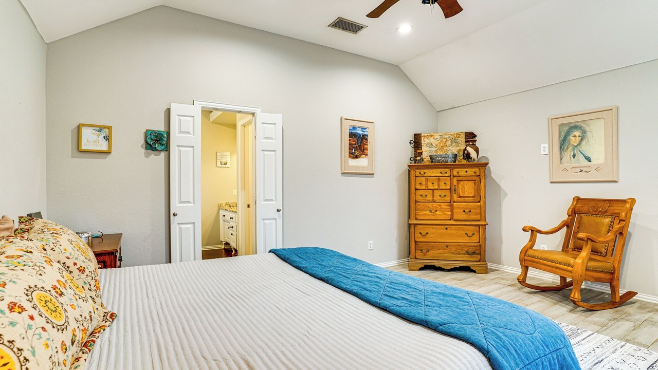 Photo of Bedroom in Burleson