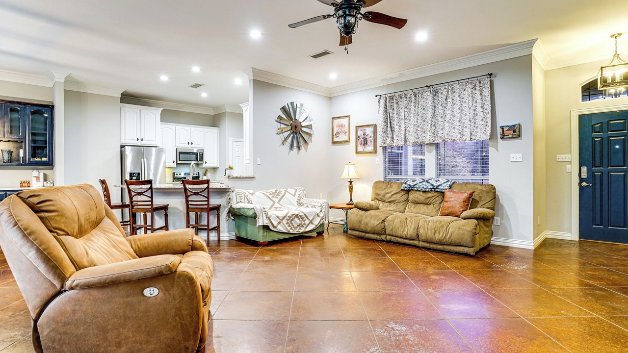 Photo of Livingroom in Burleson