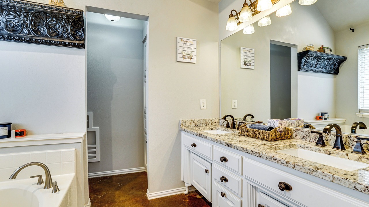 Photo of Bathroom in Burleson