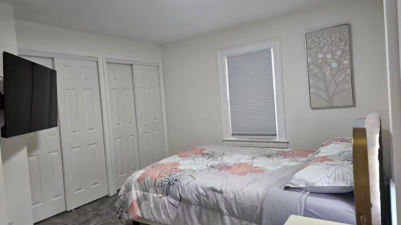 Photo of Bedroom in Hicksville