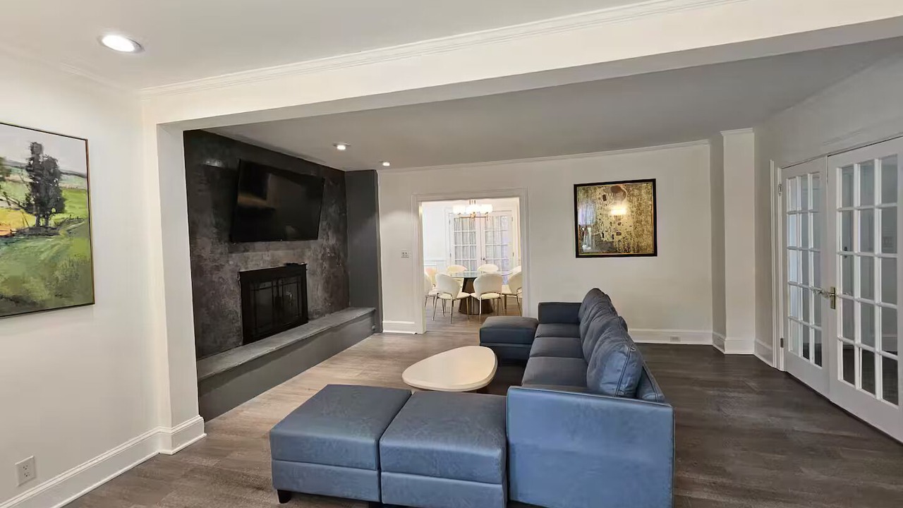Photo of Livingroom in Hicksville