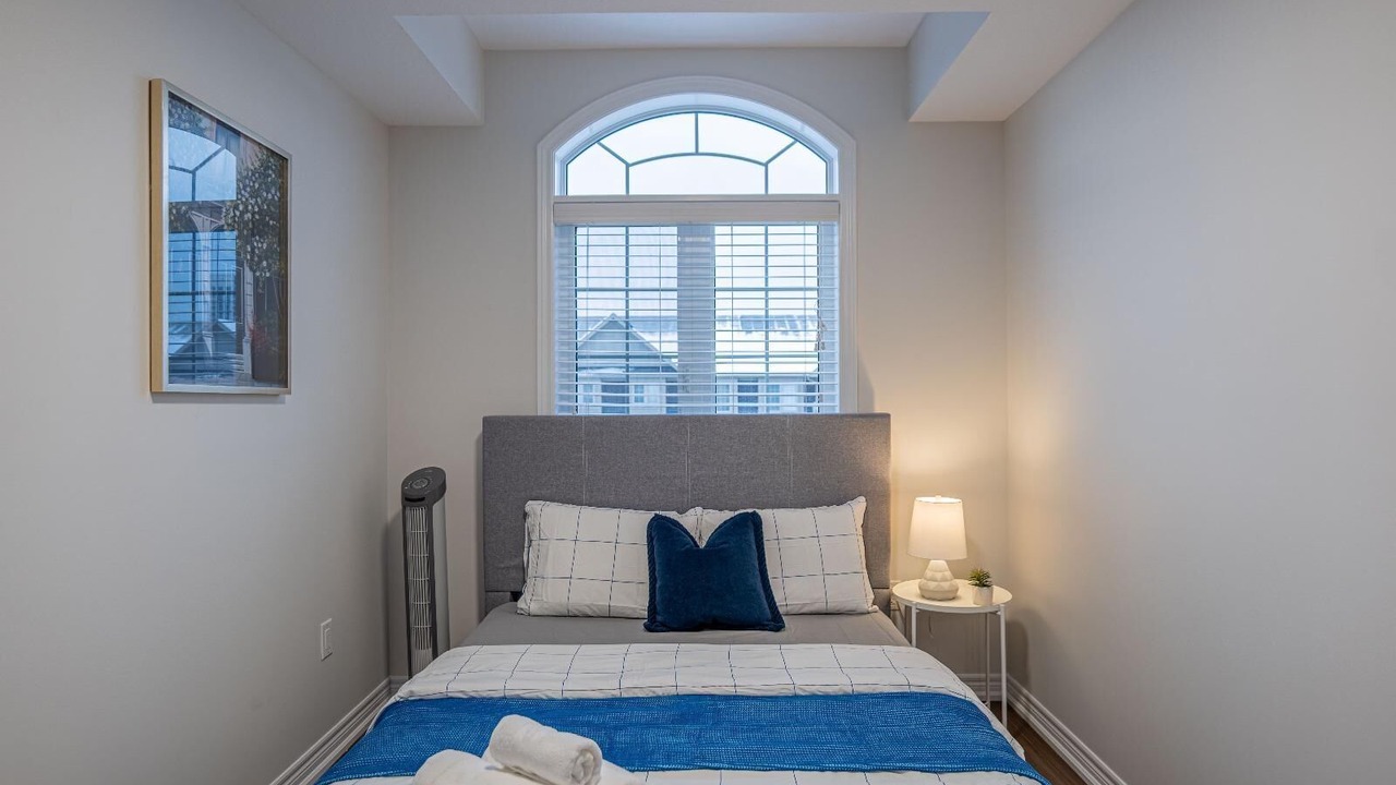 Photo of Bedroom in Oakville