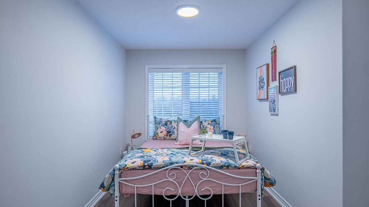 Photo of Bedroom in Oakville
