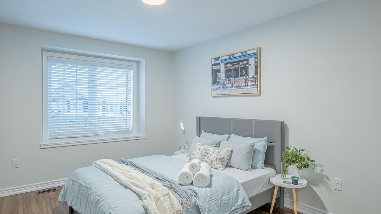 Photo of Bedroom in Oakville