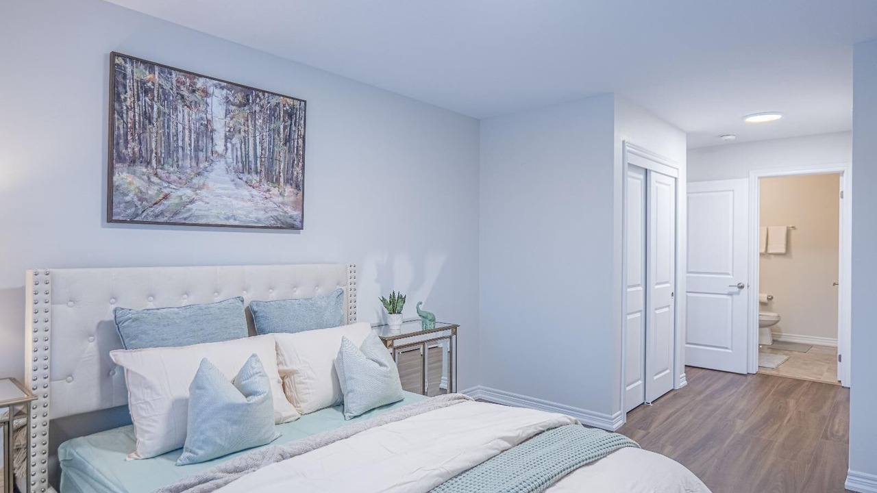 Photo of Bedroom in Oakville
