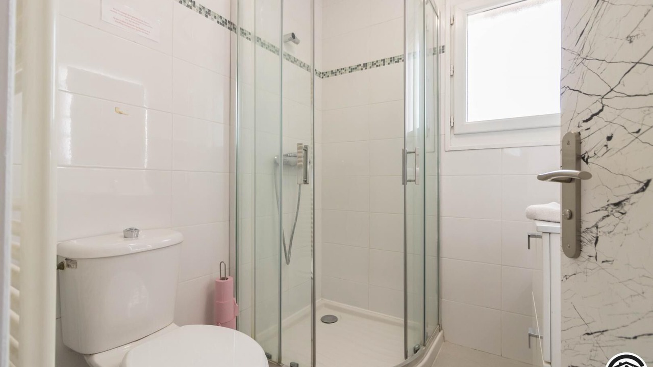 Photo of Bathroom in Aussonne