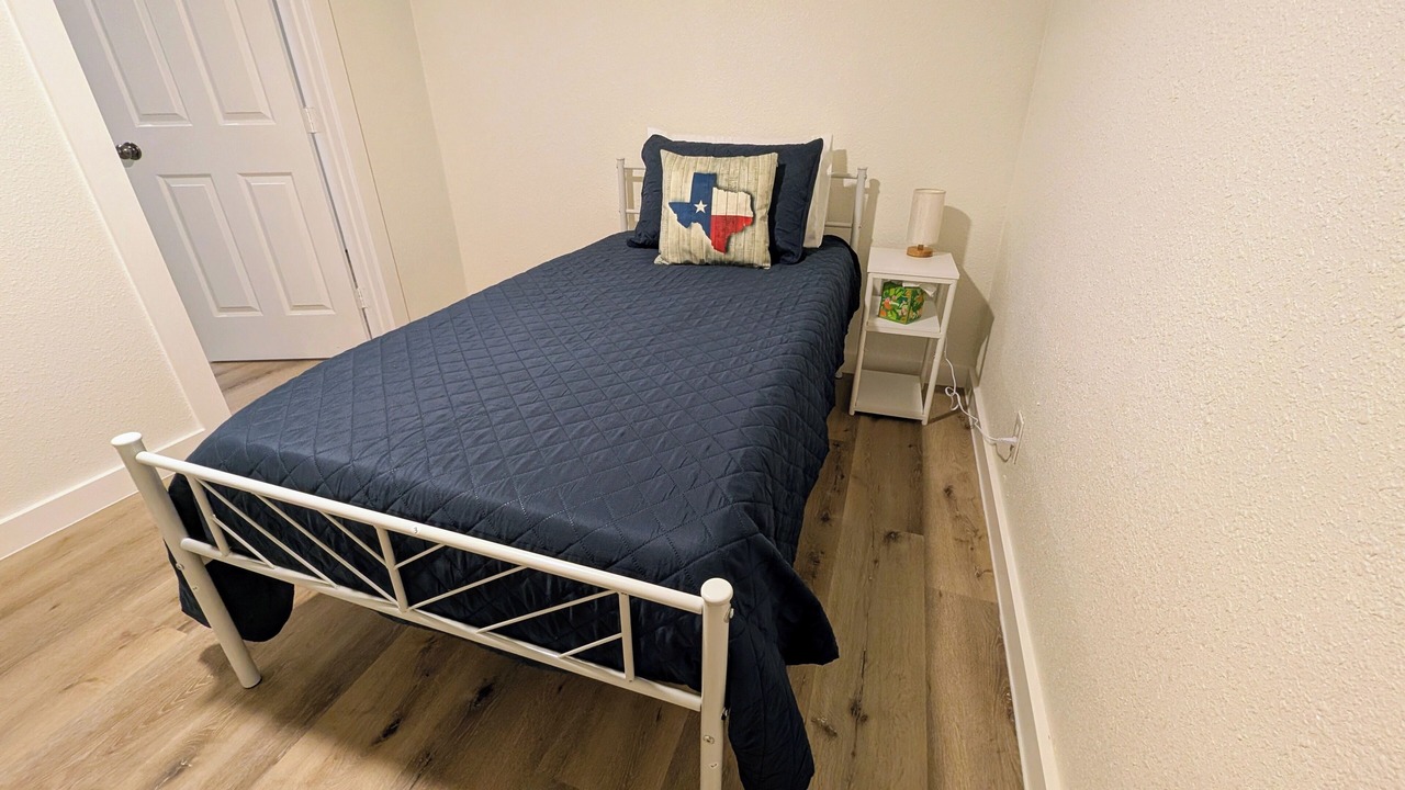 Photo of Bedroom in Lewisville