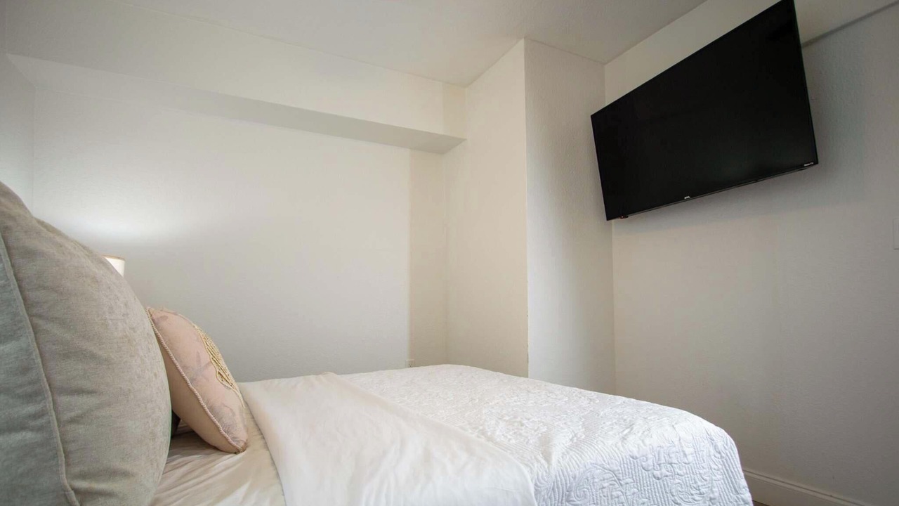 Photo of Bedroom in Bay Esplanade