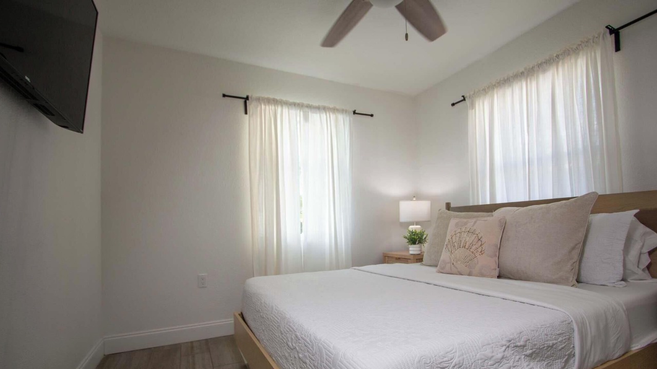 Photo of Bedroom in Bay Esplanade