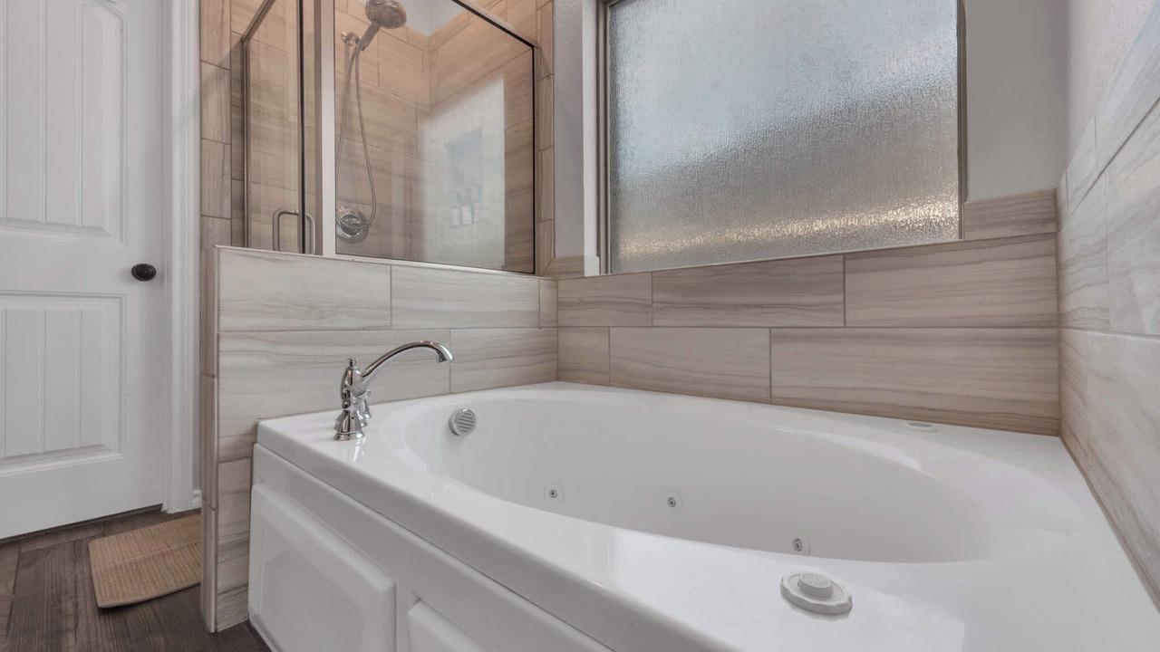 Photo of Bathroom in Royse City